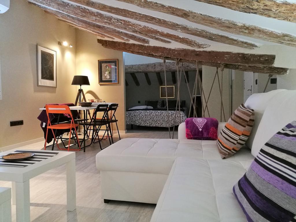 18 Torres Apartment Zaragoza Exterior photo