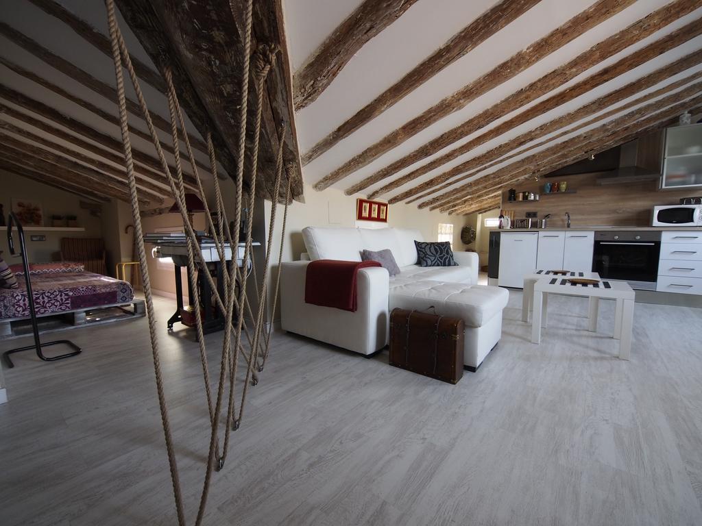 18 Torres Apartment Zaragoza Exterior photo