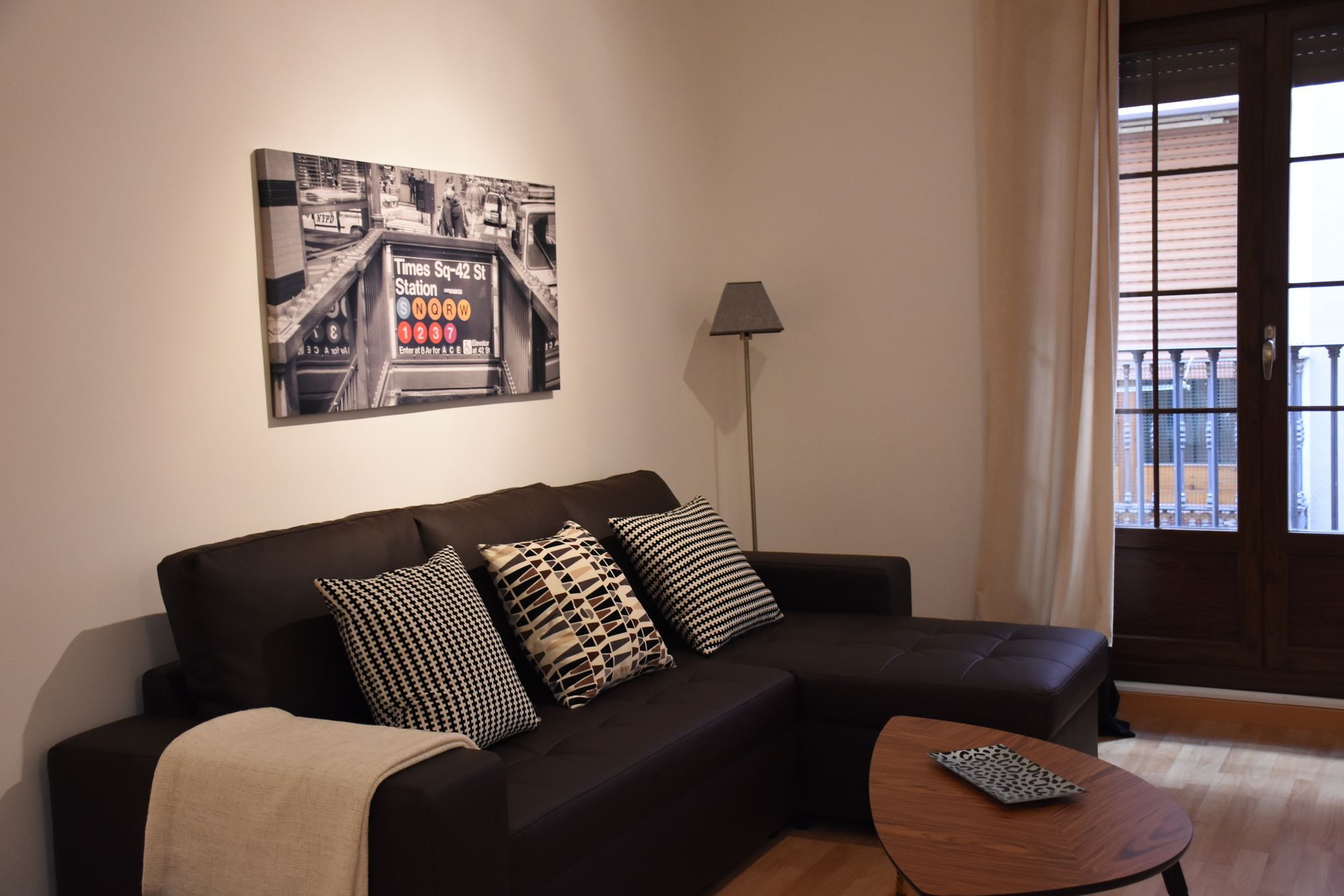 18 Torres Apartment Zaragoza Exterior photo